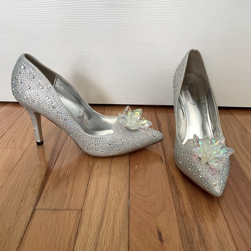 Sparkly Cinderella-Inspired High Heel, size 8